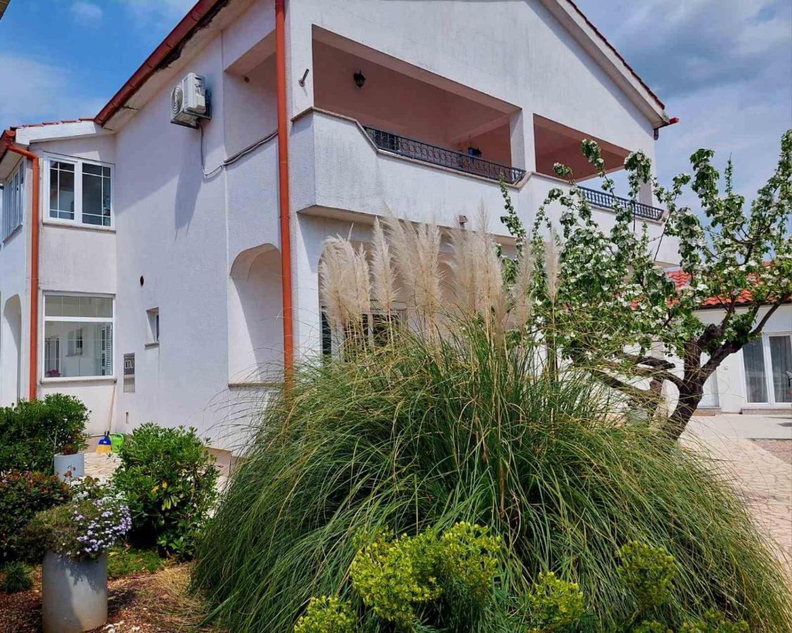 Rooms Hodanic Đảo Krk Ngoại thất bức ảnh